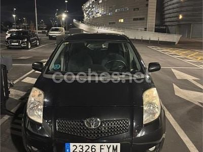 Negro Usado 2007 Toyota Yaris Berlina | 4150 € (Precio justo)