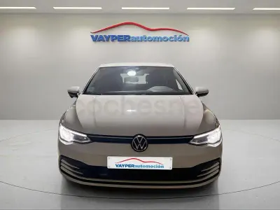 Usado VW Golf VIII 110 CV (80 kW) 2021 Blanco Berlina
