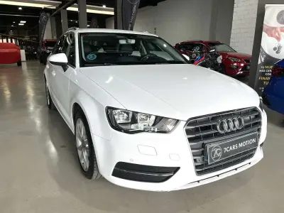 Usado Audi A3 Sportback Attraction 125 CV (91 kW) 2016 Blanco Utilitario