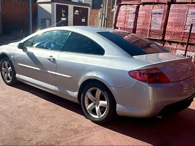 Usado Peugeot 407 Coupe 163 CV (119 kW) 2006 Gris / plata Coupe