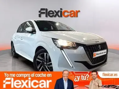 Usado Peugeot 208 Signature Sky 110 CV (80 kW) 2019 Blanco Utilitario