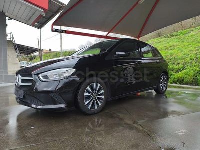 Usado Mercedes B180 116 CV (85 kW) 2020 Negro Monovolumen