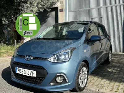 Usado Hyundai i10 87 CV (63 kW) 2016 Azul Utilitario
