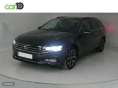 Usado VW Passat Executive 150 CV (110 kW) 2023 Gris Familiar