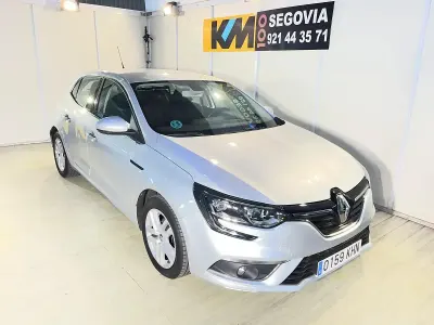 Usado Renault Mégane Business 110 CV (80 kW) 2018 Gris