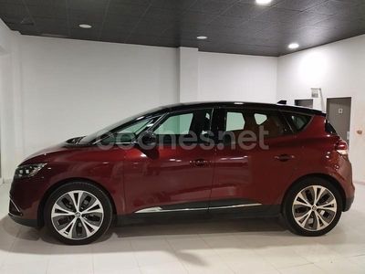 Usado Renault Scénic IV Zen 140 CV (102 kW) 2019 Granate Monovolumen