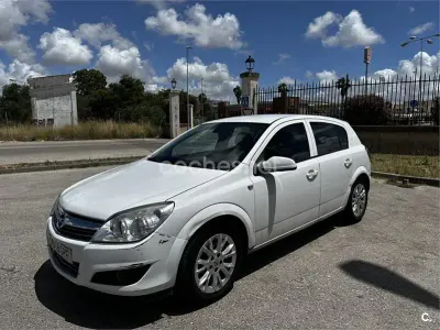 Usado Opel Astra Enjoy 95 CV (69 kW) 2009 Blanco Berlina
