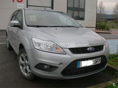 Usado Ford Focus Trend 109 CV (80 kW) 2008 Gris / plata Familiar
