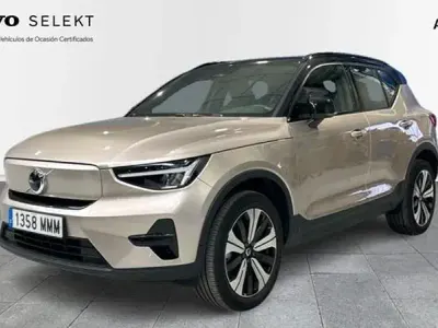 Usado Volvo XC40 Plus 300 kW (408 CV) 2023 Beige SUV