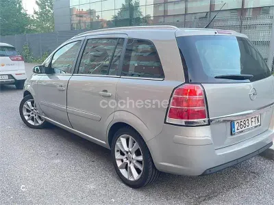Usado Opel Zafira Cosmo 150 CV (110 kW) 2007 Blanco Monovolumen