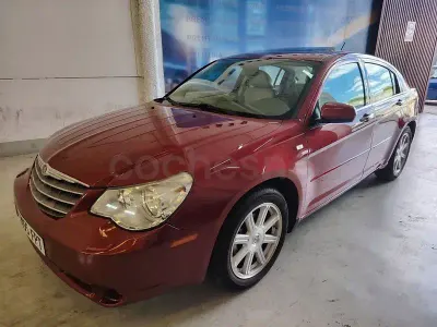 Usado Chrysler Sebring Limited 140 CV (102 kW) 2007 Rojo Berlina