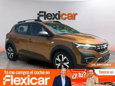 Usado Dacia Sandero Essentiel 91 CV (66 kW) 2023 Naranja Berlina