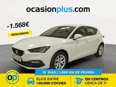 Usado Seat Leon Style 130 CV (95 kW) 2022 Blanco Berlina