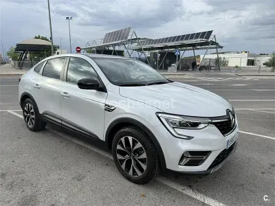 Używany Renault Arkana Zen 145 KM (106 kW) 2022 Biały SUV