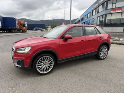 Käytetty Audi Q2 Sport 116 HP (85 kW) 2018 Punainen Katumaasturi