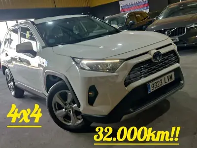 Usado Toyota RAV4 Hybrid Advance 222 CV (163 kW) 2022 Blanco SUV