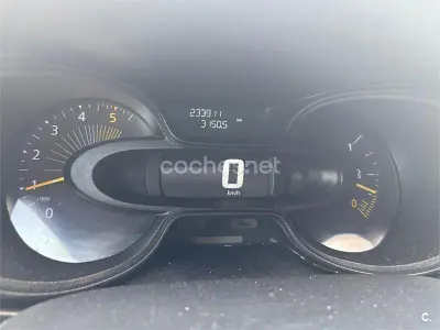 Usado Renault Trafic 120 CV (88 kW) 2019 Gris / plata Monovolumen