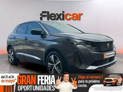 Usado Peugeot 3008 Allure 226 CV (166 kW) 2021 Gris SUV