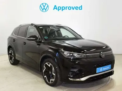 Usado VW Tiguan R-line 150 CV (110 kW) 2025 Negro SUV