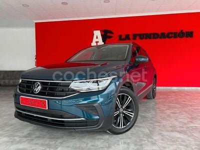 Azul Usado 2022 VW Tiguan Life SUV | 24.990 € (Precio justo)