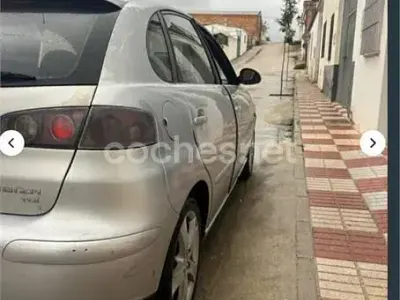 Usado Seat Ibiza Sport 110 CV (80 kW) 2003 Gris / plata Utilitario
