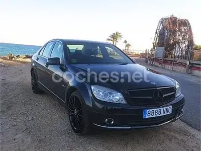 Usado Mercedes C180 Avantgarde 156 CV (114 kW) 2009 Negro Berlina