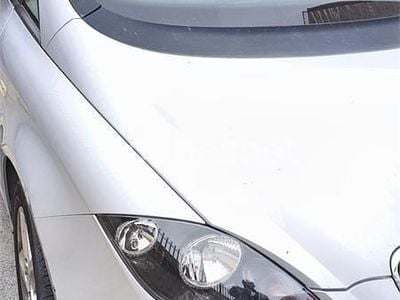 Usado Seat Altea Ecomotive 105 CV (77 kW) 2010 Gris / plata Monovolumen