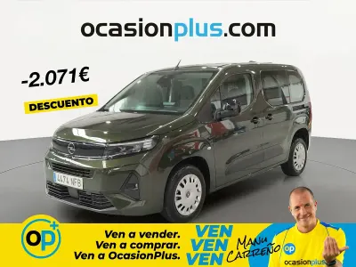 Usado Opel Combo Edition 100 CV (73 kW) 2025 Verde Monovolumen
