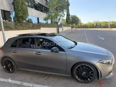 Usado Mercedes A200 156 CV (114 kW) 2018 Gris / plata Berlina