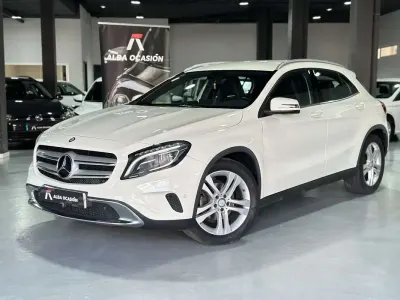 Usado Mercedes GLA200 136 CV (100 kW) 2017 Blanco SUV