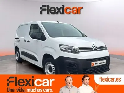 Usado Citroën Berlingo Feel 102 CV (75 kW) 2019 Blanco Monovolumen