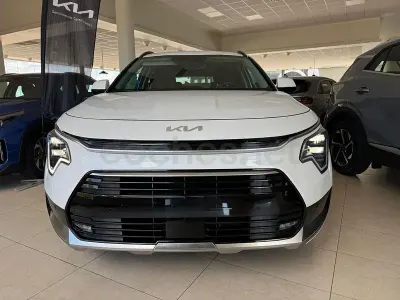 Usado Kia Niro 138 CV (101 kW) 2025 Blanco SUV