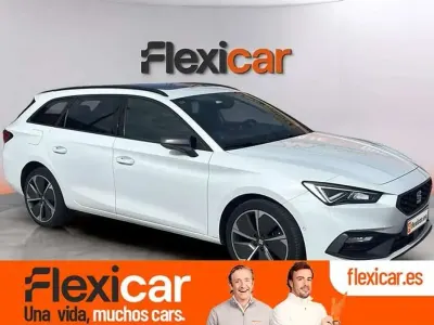 Usado Seat Leon FR 204 CV (150 kW) 2021 Blanco Familiar