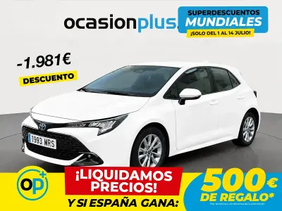 Usado Toyota Corolla Active 140 CV (102 kW) 2024 Blanco Berlina