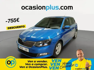 Usado Skoda Fabia 75 CV (55 kW) 2016 Azul