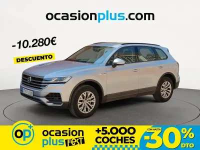 Käytetty VW Touareg Pure 231 HP (169 kW) 2019 Harmaa Katumaasturi