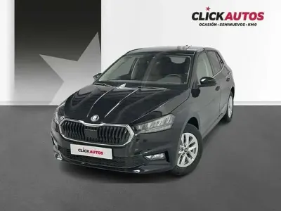Usado Skoda Fabia Selection 95 CV (69 kW) 2025 Negro Utilitario