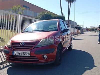 Usado Citroën C3 75 CV (55 kW) 2002 Rojo Utilitario