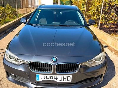 Usado BMW 318 143 CV (105 kW) 2015 Negro Familiar