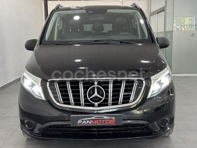 Mercedes V220