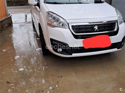 Blanco Usado 2016 Peugeot Partner Tepee Active Monovolumen | 11.000 € (Precio justo)