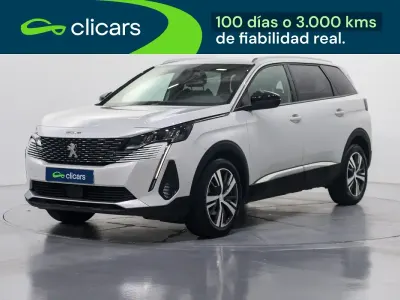 Usado Peugeot 5008 Allure 130 CV (95 kW) 2023 Blanco SUV