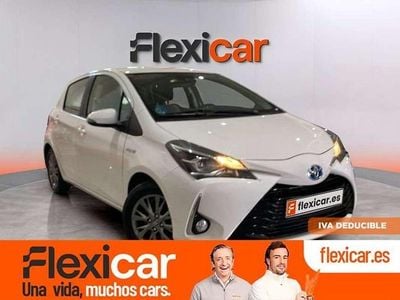 Usado Toyota Yaris Hybrid Active 99 CV (72 kW) 2019 Blanco Utilitario