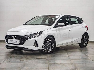 Usado Hyundai i20 100 CV (73 kW) 2021 Blanco Utilitario