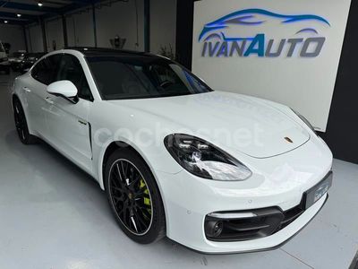 Porsche Panamera 4S