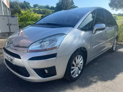 Usado Citroën C4 Picasso Exclusive 110 CV (80 kW) 2009 Gris / plata Monovolumen