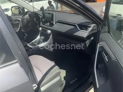 Usado Toyota RAV4 Hybrid Advance 218 CV (160 kW) 2021 Gris / plata SUV