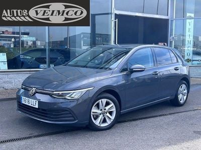 Usado VW Golf VIII Life 110 CV (80 kW) 2020 Gris / plata Berlina