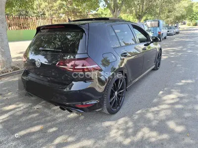 Usado VW Golf VII R 300 CV (220 kW) 2016 Negro Berlina