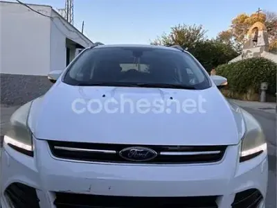 Usado Ford Kuga Titanium 140 CV (102 kW) 2013 Blanco SUV